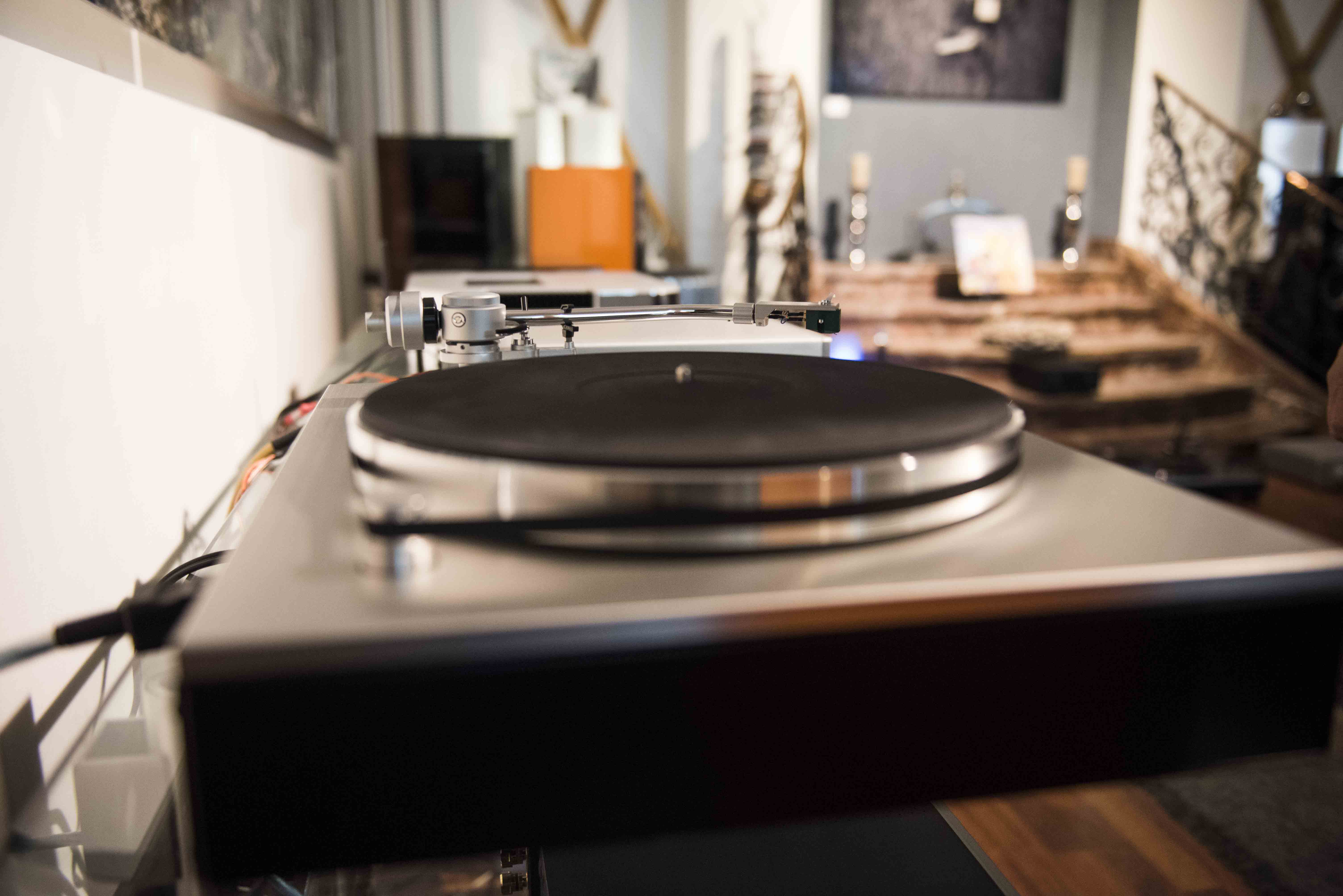 Luxman5